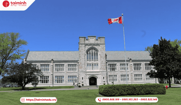 những trường trung học nội trú hàng đầu Canada